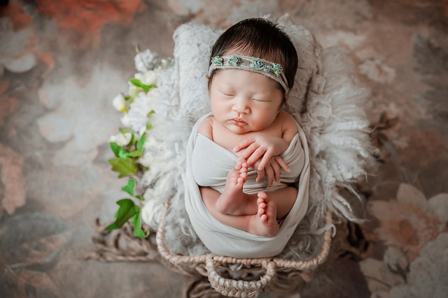 newborn-6399137_640